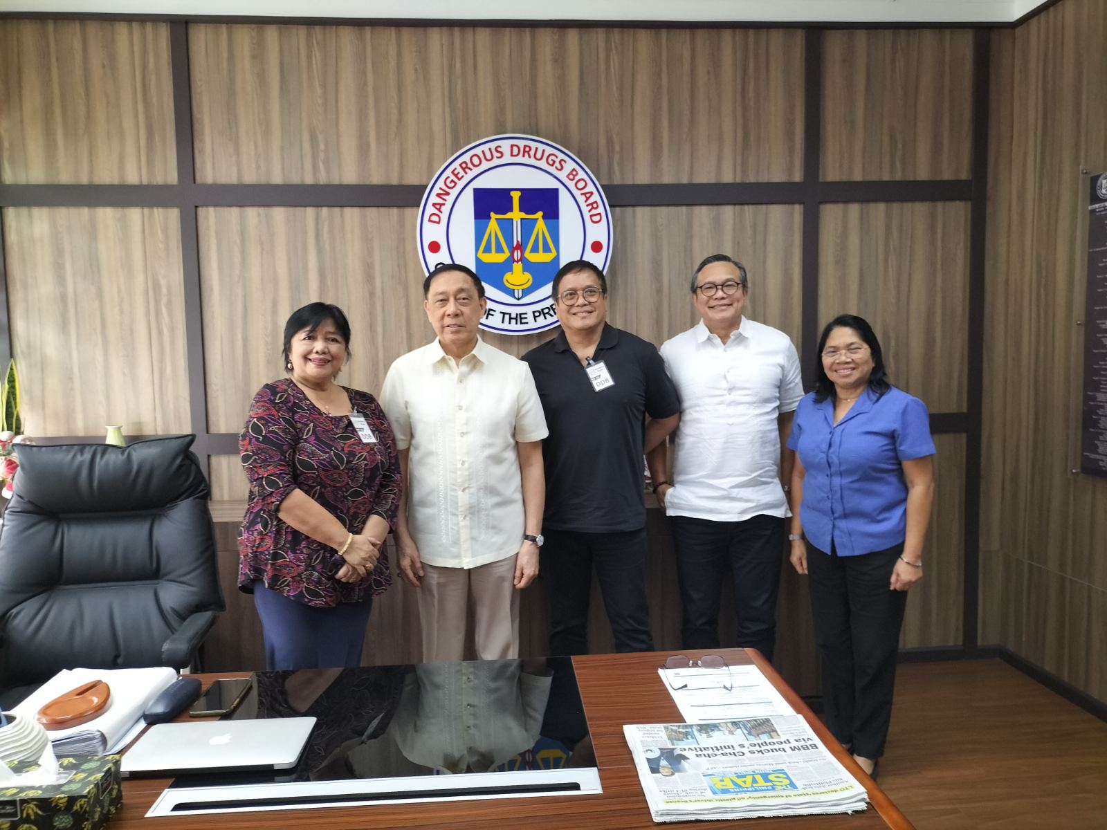 Members of the Philippine Chapter's Board of Directors posing with DDB Chairman, Secretary Cuy, in his office.