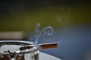 The study findings indicate that smoking is associated with poorer cognitive performance and smoking cessation may improve processing speed in patients.