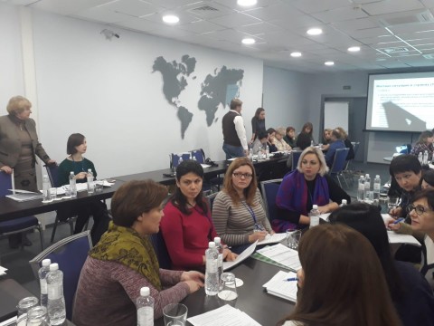 Más de 30 profesionales de la salud, incluidos obstetras, ginecólogos, especialistas en atención neonatal, enfermeras, así como especialistas en el tratamiento de trastornos por consumo de sustancias de Ucrania, Moldavia y Bielorrusia participaron en el taller de tres días.