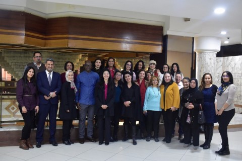 Foto em grupo durante a abertura da sessão de treinamento com o representante da INL na Embaixada dos EUA em Túnis